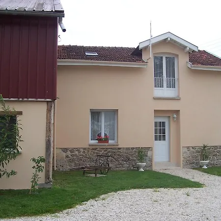 Holiday home De La Py Dontrien